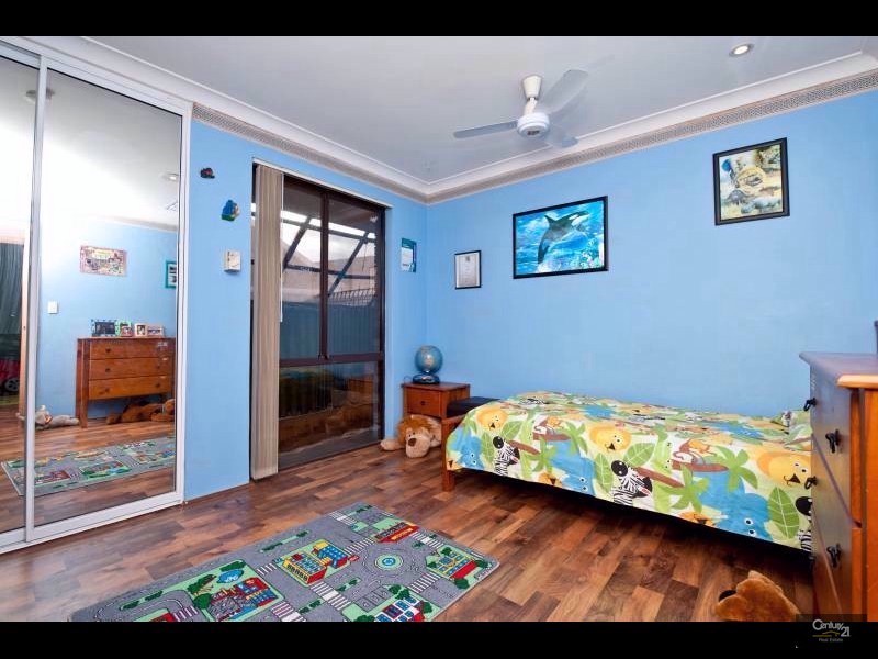 24 Clinton Street, Kingsley WA 6026