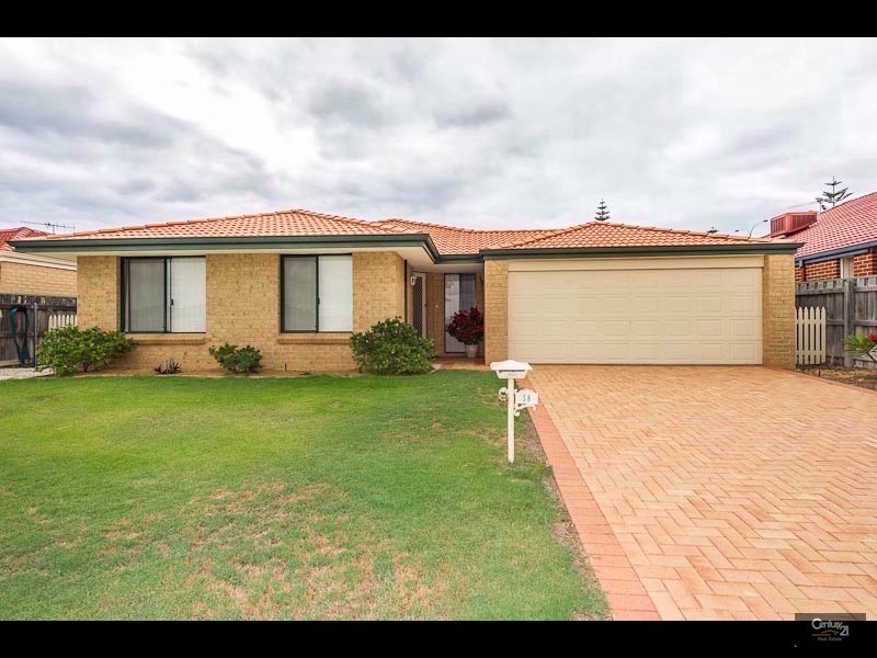 38 Burnett Drive, Clarkson WA 6030
