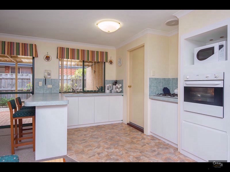 38 Burnett Drive, Clarkson WA 6030