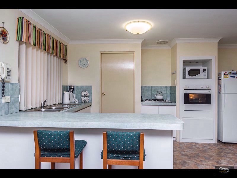 38 Burnett Drive, Clarkson WA 6030