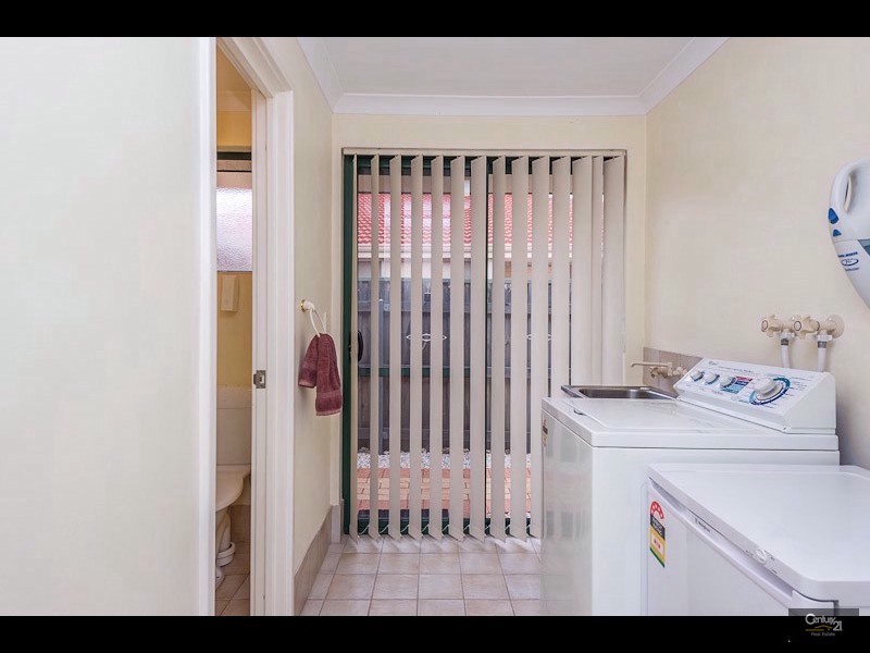 38 Burnett Drive, Clarkson WA 6030