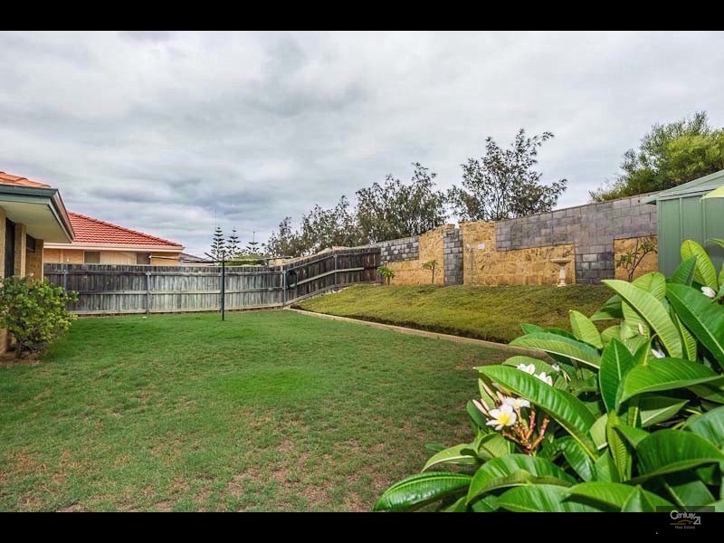38 Burnett Drive, Clarkson WA 6030