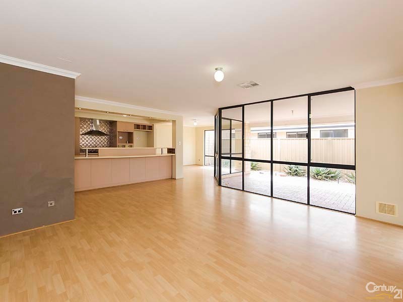 70 Belhaven Terrace, Quinns Rocks WA 6030