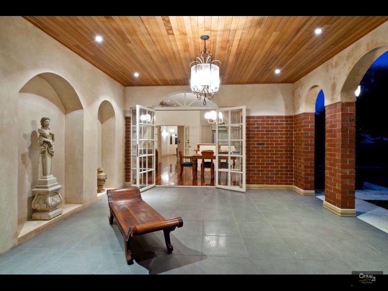27 Tees Court, Mindarie WA 6030