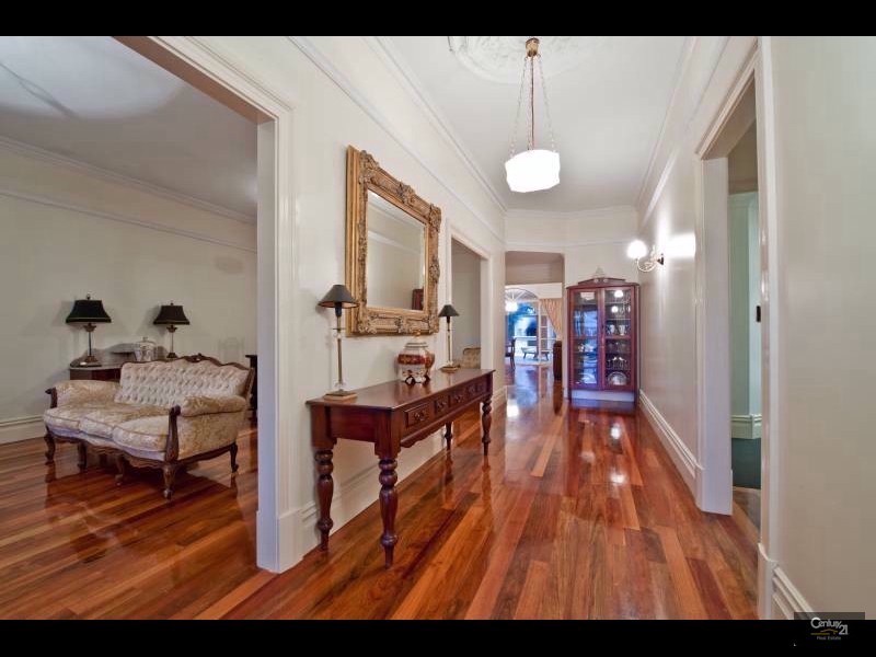 27 Tees Court, Mindarie WA 6030