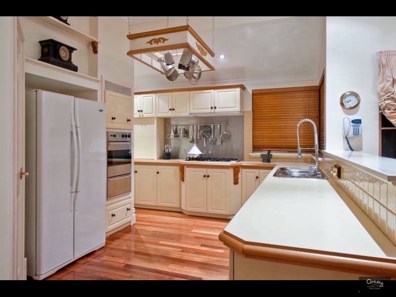 27 Tees Court, Mindarie WA 6030