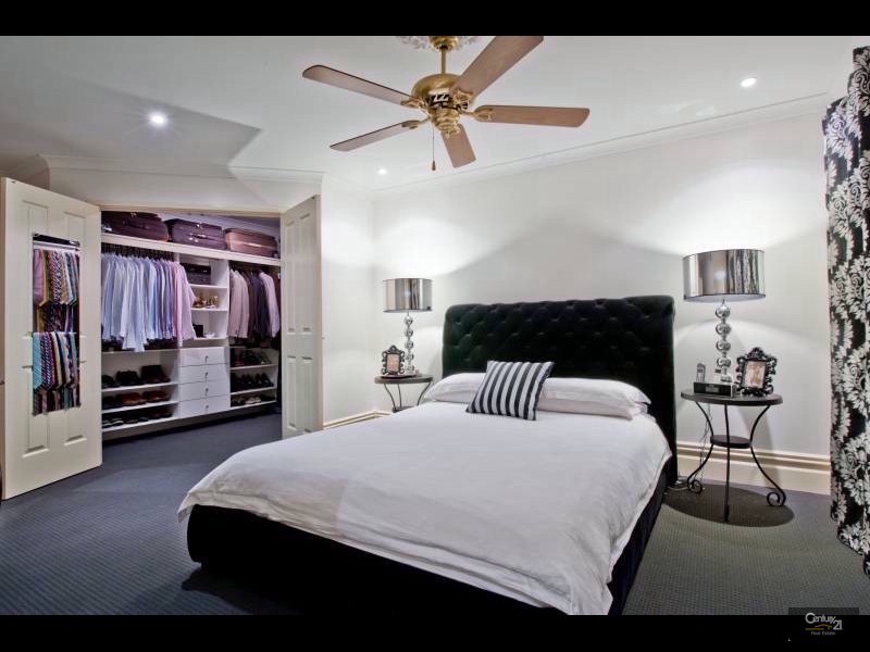 27 Tees Court, Mindarie WA 6030