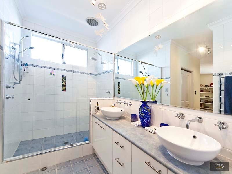 9 Parkbeach Street, Yanchep WA 6035