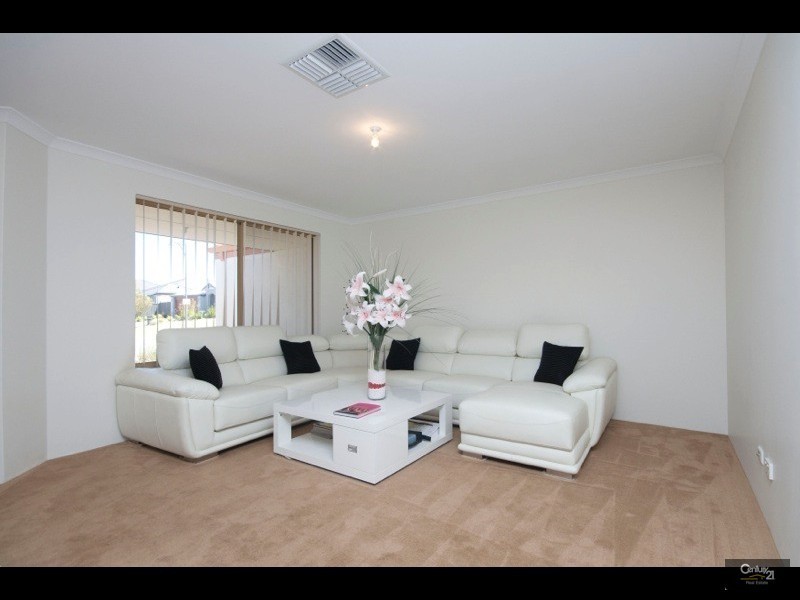 17  Cottonwood Drive, Baldivis WA 6171