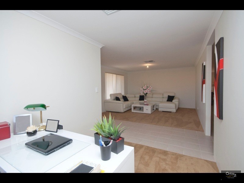 17  Cottonwood Drive, Baldivis WA 6171