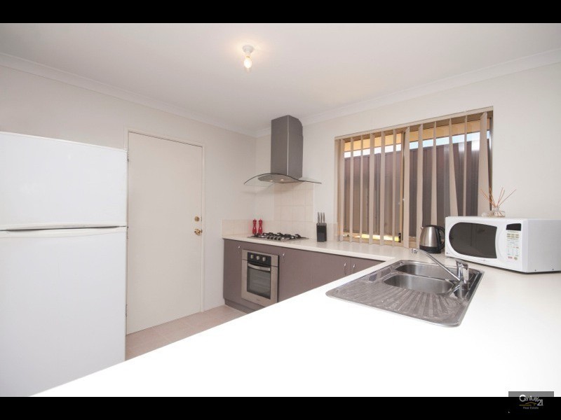 17  Cottonwood Drive, Baldivis WA 6171