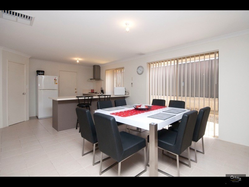 17  Cottonwood Drive, Baldivis WA 6171