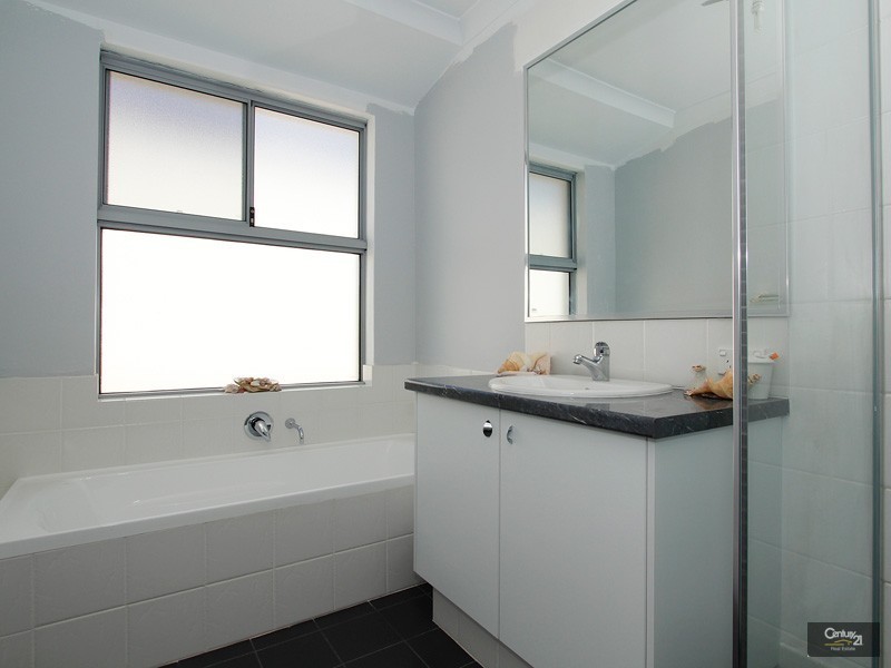 3 Scamills Road, Pearsall WA 6065