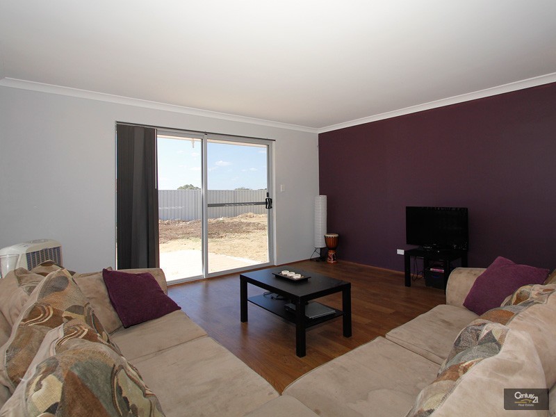 3 Scamills Road, Pearsall WA 6065