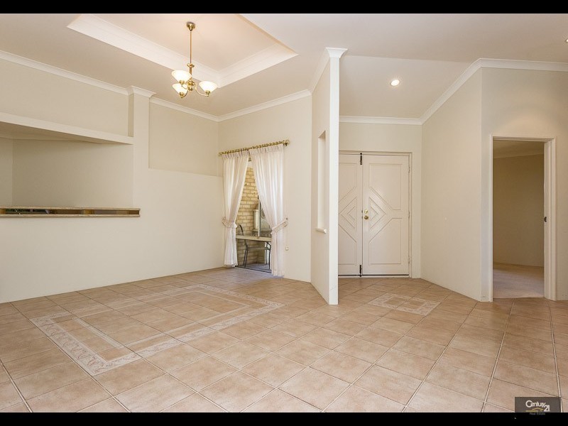 17 Tees Court, Mindarie WA 6030