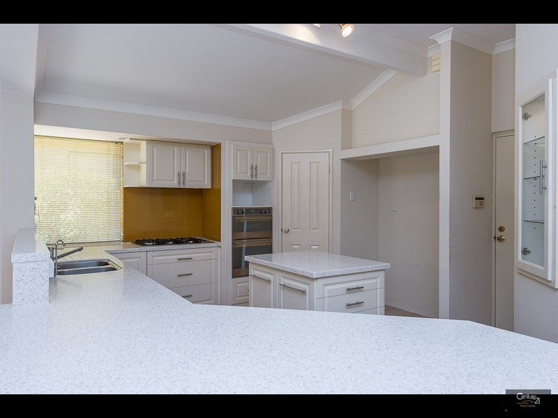 17 Tees Court, Mindarie WA 6030