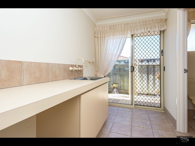 17 Tees Court, Mindarie WA 6030