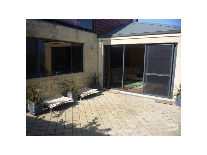 37 Gateshead Loop, Mindarie WA 6030