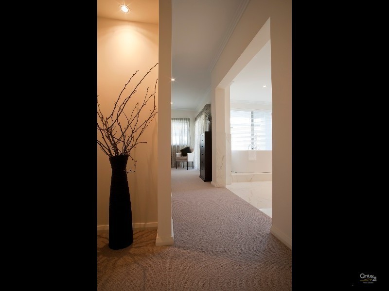 19  Romano Crescent, Iluka WA 6028