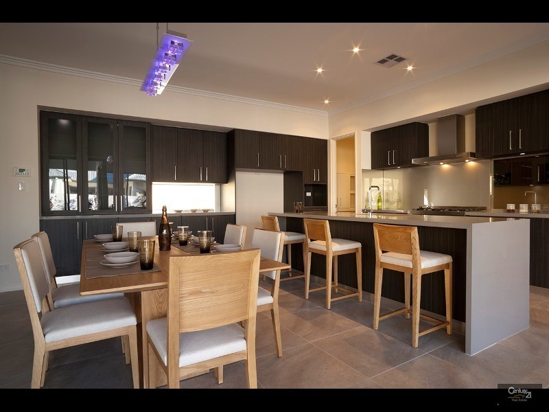 19  Romano Crescent, Iluka WA 6028