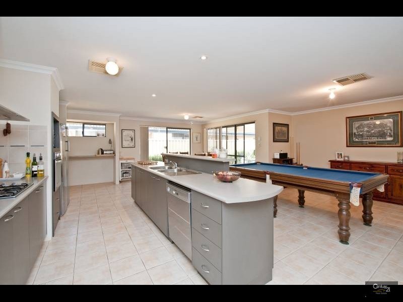 15 Loyola Green, Butler WA 6036