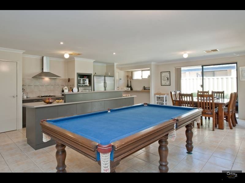 15 Loyola Green, Butler WA 6036