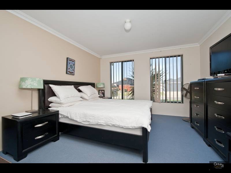 15 Loyola Green, Butler WA 6036