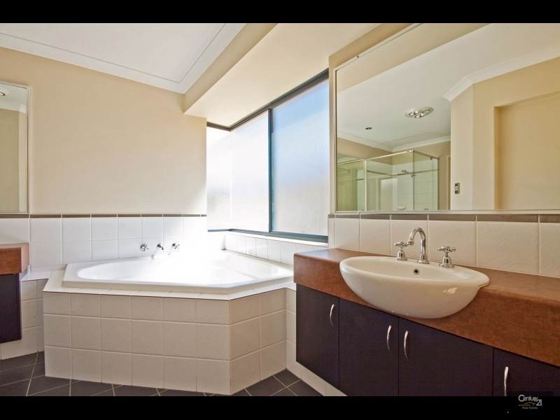 37 Camborne Parkway, Butler WA 6036