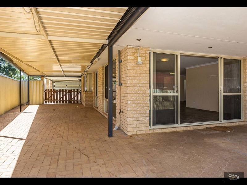 84 Houghton Drive, Carramar WA 6031