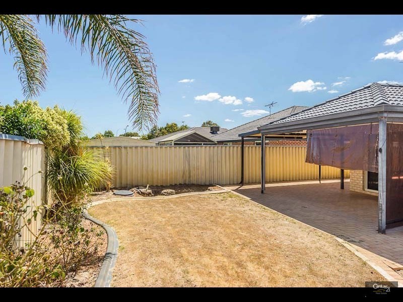 84 Houghton Drive, Carramar WA 6031