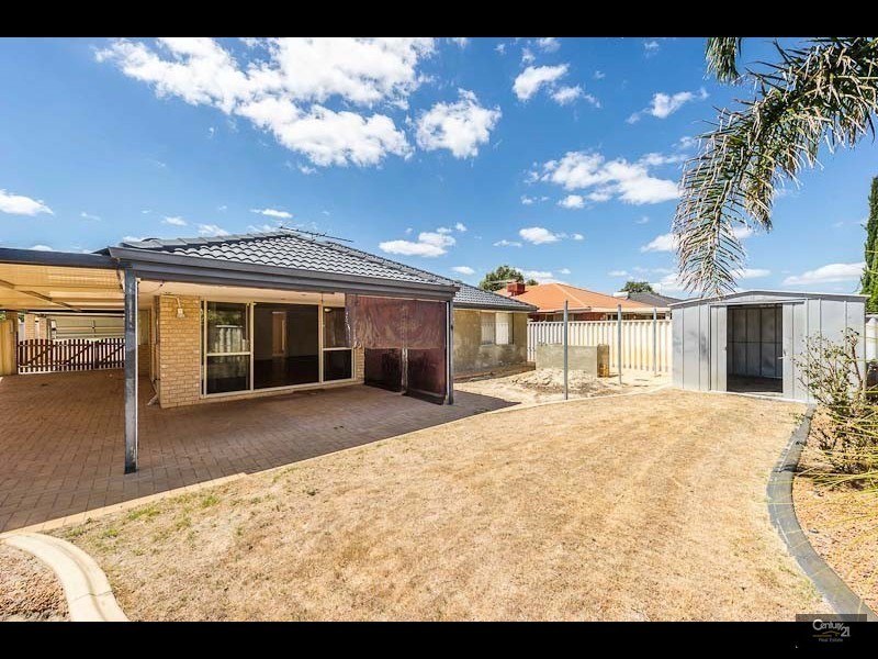 84 Houghton Drive, Carramar WA 6031