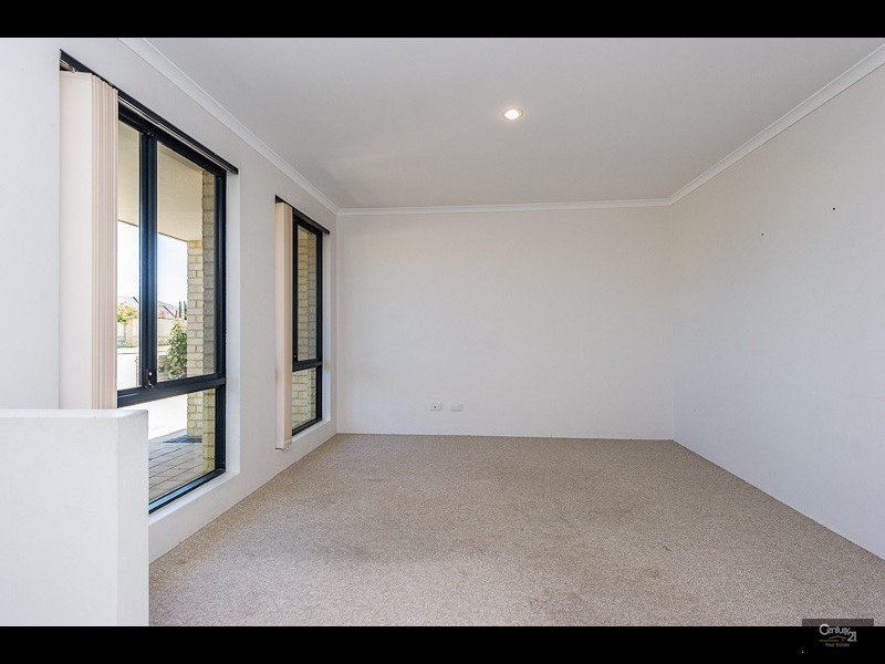 86 Seagrove Circuit, Merriwa WA 6030