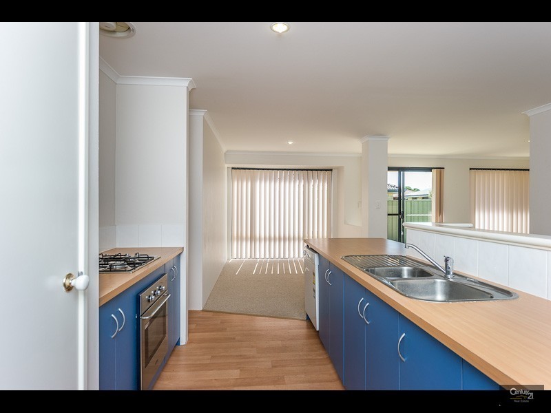 86 Seagrove Circuit, Merriwa WA 6030