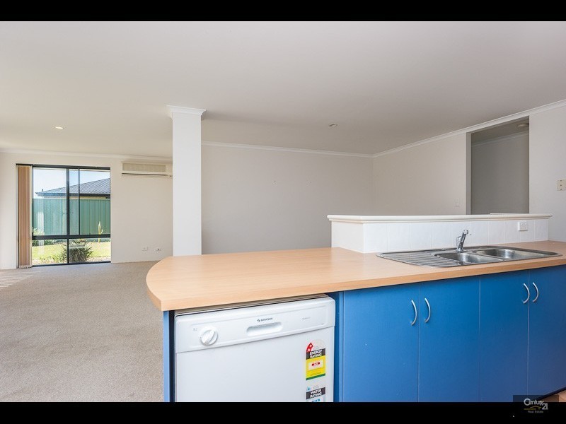 86 Seagrove Circuit, Merriwa WA 6030