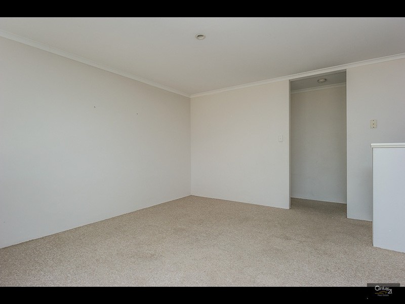 86 Seagrove Circuit, Merriwa WA 6030