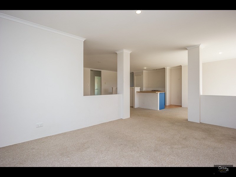 86 Seagrove Circuit, Merriwa WA 6030