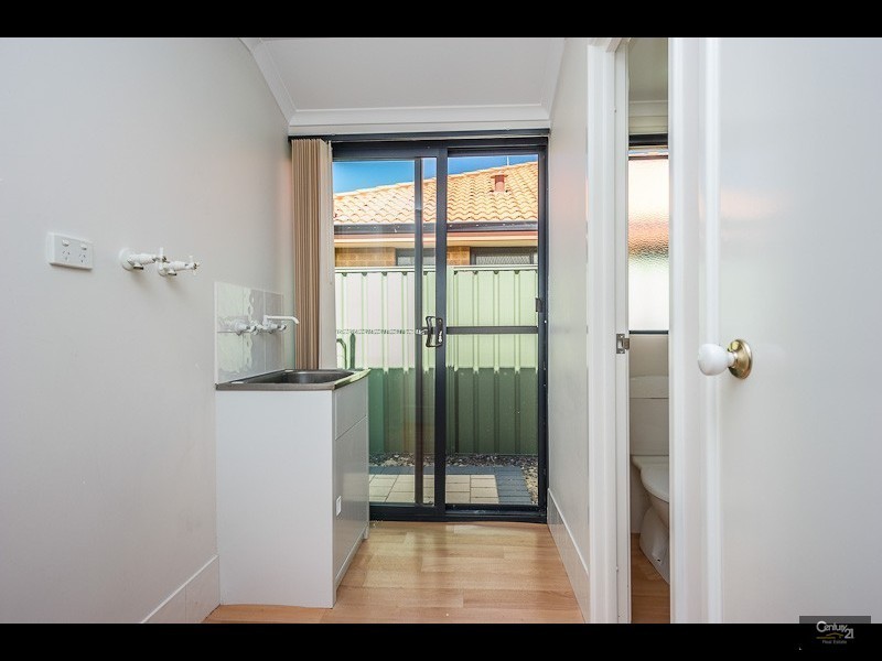 86 Seagrove Circuit, Merriwa WA 6030