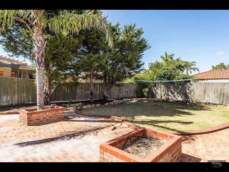 10 Herreshoff Ramble, Ocean Reef WA 6027