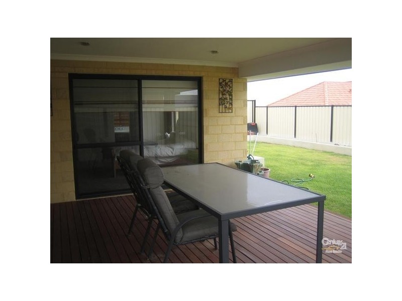 47 Grandoak Drive, Clarkson WA 6030