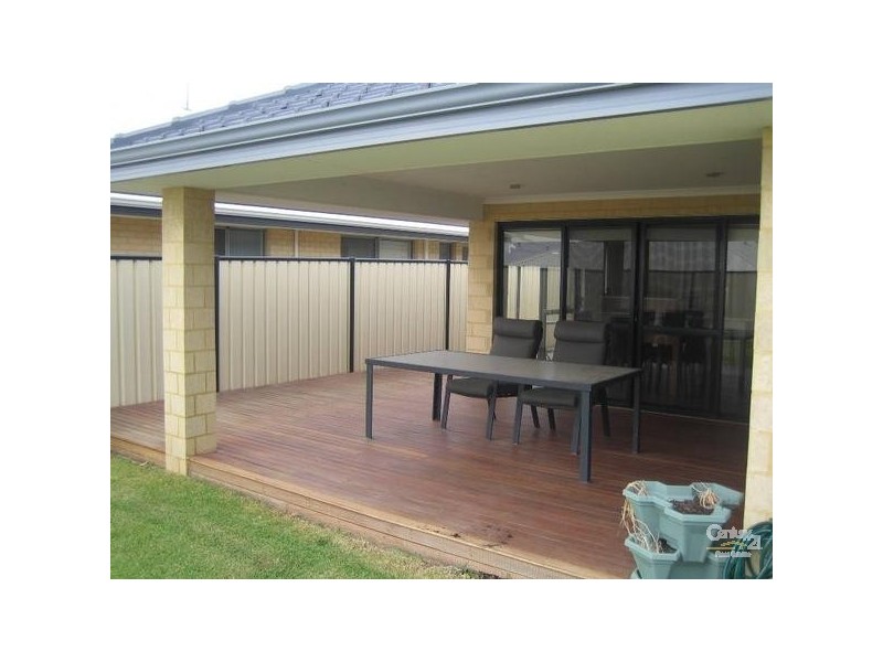 47 Grandoak Drive, Clarkson WA 6030