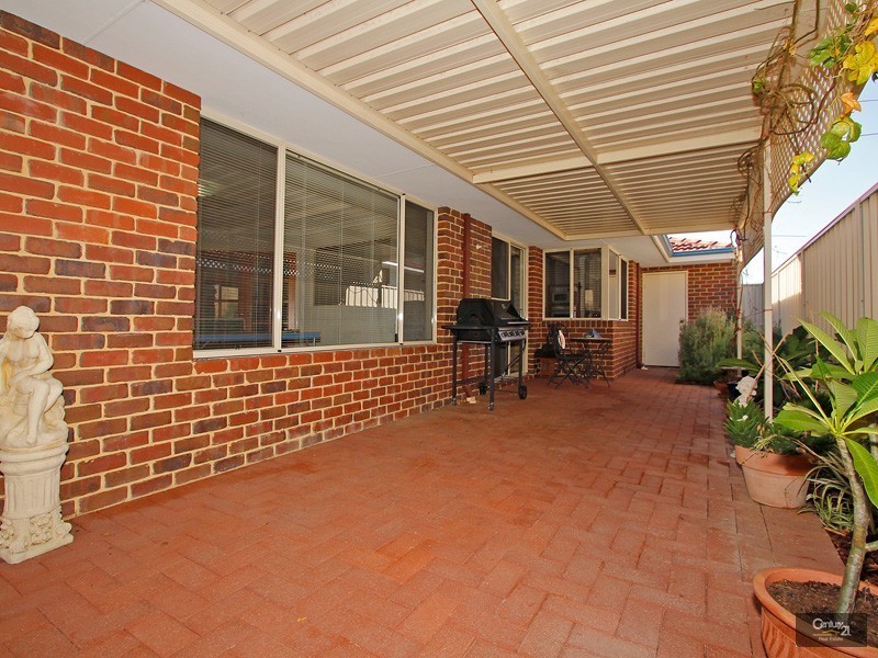 11 De Crillion Way, Currambine WA 6028