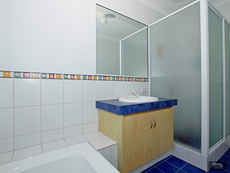 11 De Crillion Way, Currambine WA 6028