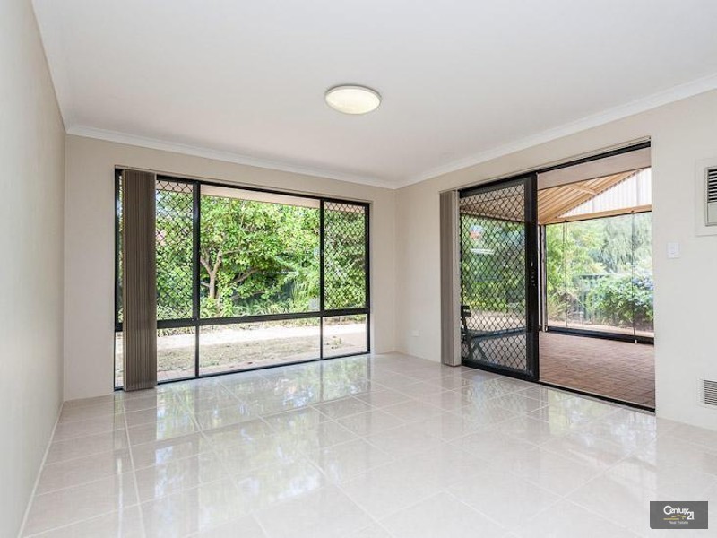 26 Kinglassie Circle, Kinross WA 6028