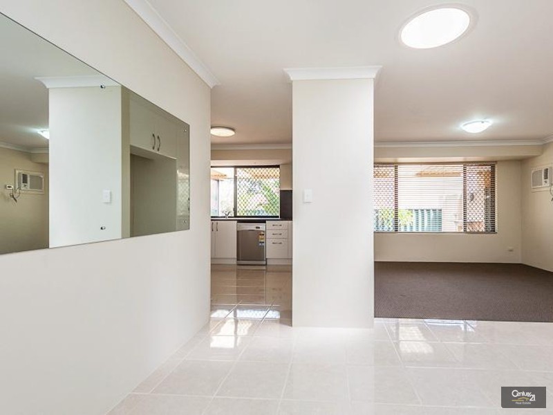 26 Kinglassie Circle, Kinross WA 6028