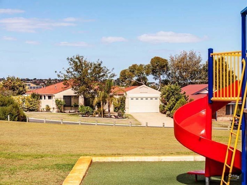 26 Kinglassie Circle, Kinross WA 6028