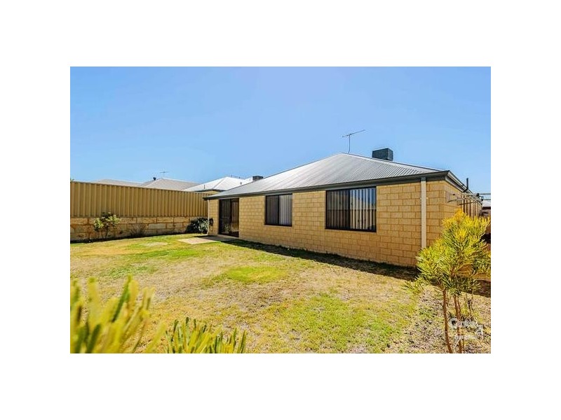 99 Ridgewood Boulevard, Ridgewood WA 6030