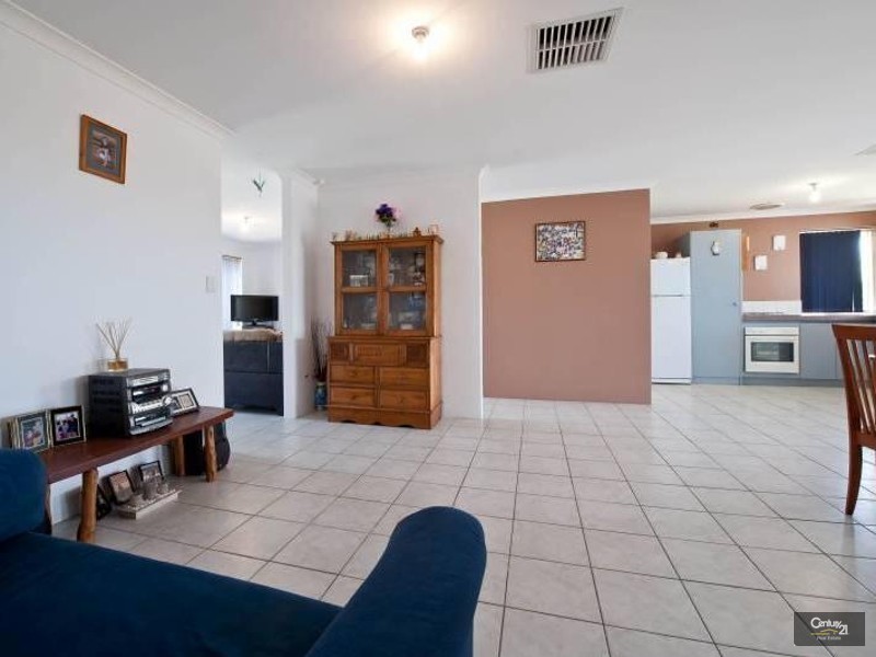 4 Mayne Way, Merriwa WA 6030