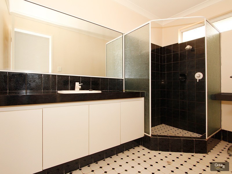 37 Cristobal Crescent, Mindarie WA 6030