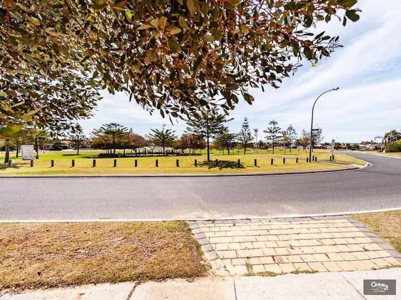 22 Foundation Loop, Quinns Rocks WA 6030