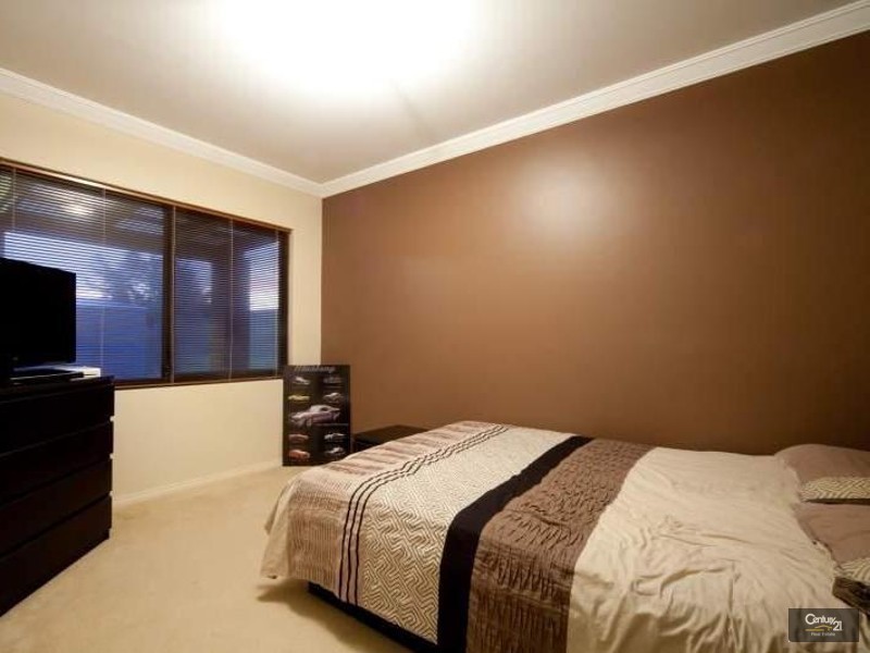 1 Flagtail Outlook, Yanchep WA 6035